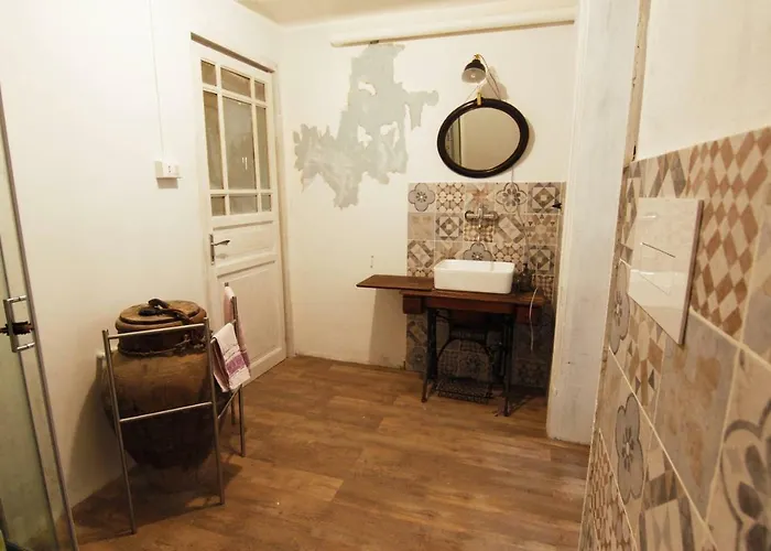 Гостевой дом Artisan Maison 4*